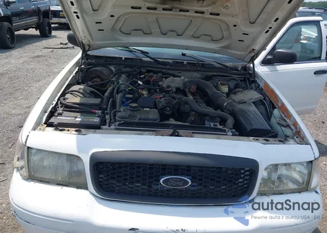 2011 Ford Crown Victoria Police Interceptor from USA, damaged, VIN 2FABP7BV9BX117009